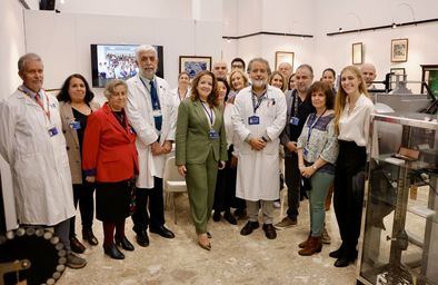 La consejera de Sanidad ha inaugurado la muestra en el Hospital público Ramón y Cajal, que se puede visitar gratuitamente hasta el 22 de noviembre.