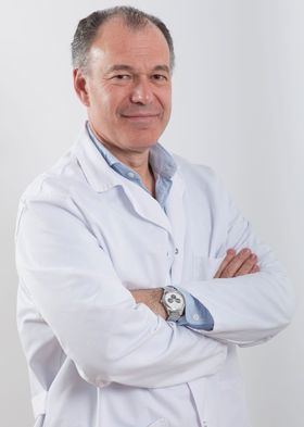 En la imagen, el Dr. Juan José López-Galián, jefe del Servicio de Ginecología y Obstetricia del Hospital Quirónsalud San José.