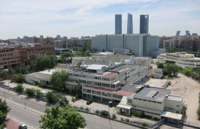 La fábrica de Clesa, obra del arquitecto Alejandro de la Sota, es un icono y referente de la arquitectura industrial del siglo XX situado en la zona de Fuencarral-El Pardo.