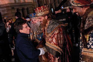 Los Reyes Magos llenan de luz la Castellana