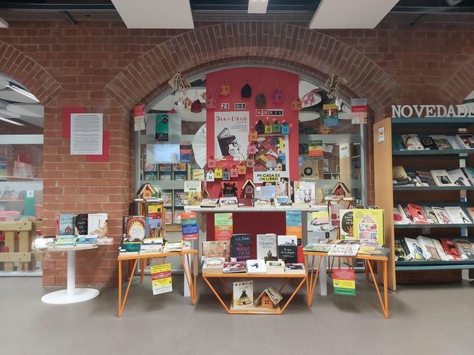 En las bibliotecas municipales de Chamartín hay, en mayo, un mundo lleno de historias, personajes y aventuras para perderse entre sus páginas.