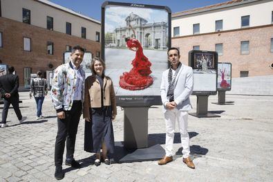 La delegada de Cultura, Turismo y Deporte, Marta Rivera de la Cruz, durante la inauguración, en el Centro de Cultura Contemporánea Condeduque, de la exposición de fotografía 'bailArte Madrid', una producción propia de la Bienal Flamenco Madrid que puede visitarse hasta el 8 de junio, con acceso libre. 