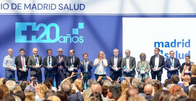 El organismo municipal Madrid Salud ha celebrado este viernes sus primeros 20 años de vida, en un acto celebrado en el Palacio de Cibeles que ha presidido el alcalde de la capital, José Luis Martínez-Almeida, junto a la vicealcaldesa y delegada de Seguridad y Emergencias, Inma Sanz. 