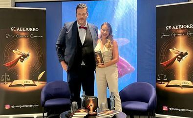 Javier Guerrero presenta 'Sé abejorro' en Barcelona