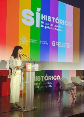 La ministra de Igualdad, Ana Redondo, llega al acto por el '20 Aniversario del Matrimonio Igualitario', celebrado en el Museo del Traje de Madrid.