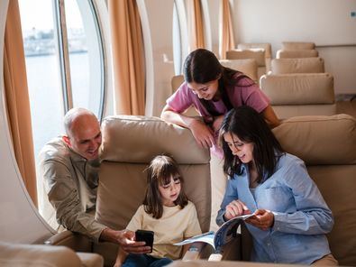 La naviera mejorará la experiencia de viaje con atención adaptada y más de 300 nuevos empleados.