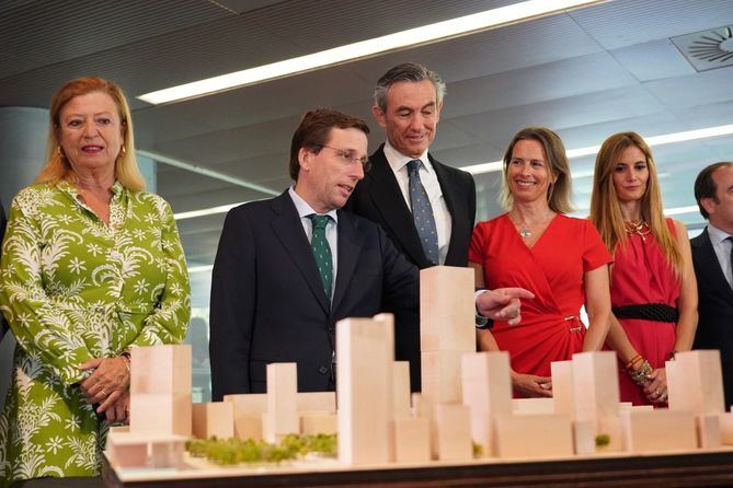 El alcalde de Madrid, José Luis Martínez-Almeida, durante el acto de presentación del proyecto ganador del concurso del Parque Central de Madrid Nuevo Norte.