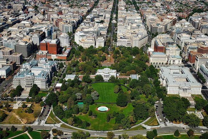 Washington D.C. podría estar inspirada en el plano de la localidad madrileña de Aranjuez, según afirma un estudio publicado en la revista estadounidense 'Urban Planning and Development' por investigadores de la Universidad de Almería y la Universidad Politécnica de Madrid.