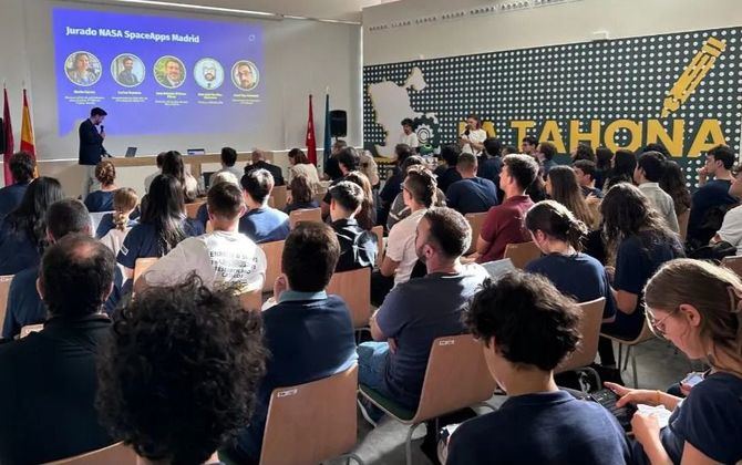 En la pasada edición, participaron siete ciudades españolas (Madrid, Barcelona, Bilbao, León, Málaga, Sevilla y Gijón), y contó con más de 9.900 proyectos presentados a nivel mundial.