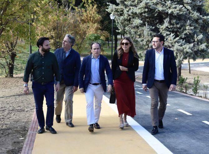 La pasarela forma parte de las obras para desarrollar Campus Sur-Área Demo 360 Vallecas, un proyecto de innovación y sostenibilidad que comprende un abanico de actuaciones urbanísticas y medioambientales.