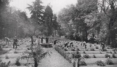 Terraza de las Escuelas Botánicas, hacia 1930.
