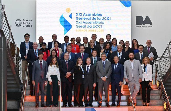 La UCCI ha reunido en Buenos Aires a alcaldes, jefes de Gobierno, prefectos e intendentes de 21 ciudades iberoamericanas para trazar la agenda urbana del futuro.