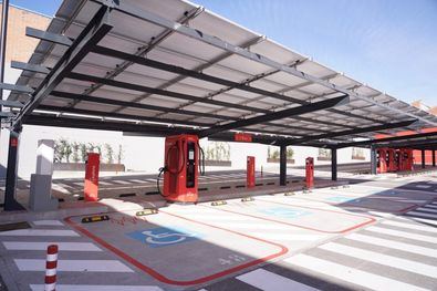 Vicálvaro estrena una gran electrolinera