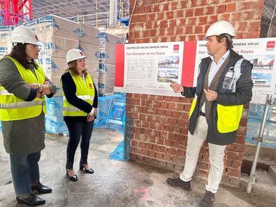 La consejera de Sanidad, Fatima Matute, ha visitado hoy las obras de este nuevo recurso publico, que comenzaron el pasado mes de febrero.