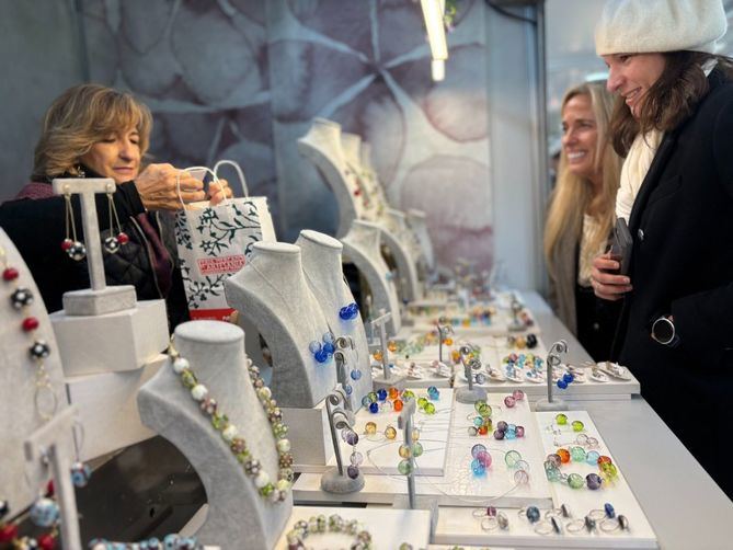 La consejera de Economia, Hacienda y Empleo, Rocio Albert, ha inaugurado la feria, que se ha consolidado como el principal evento de este sector en Espana.