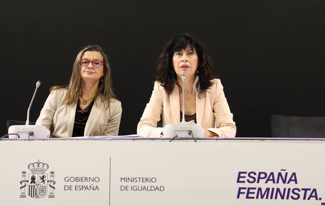 La ministra de Igualdad, Ana Redondo, junto a la delegada del Gobierno contra la Violencia de Género, Carmen Martínez Perza, han presentado hoy la séptima edición de la macroencuesta, que arrancó en 2015.