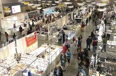 Una feria de divulgación geológica y didáctica para toda la familia donde se podrán encontrar miles de minerales, fósiles y meteoritos de todo el mundo.