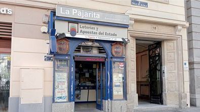 La Pajarita, en la calle de Alcalá, vende el 23.112