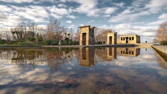 La muestra aborda los trabajos de documentación de Debod que culminaron en la campaña de salvamento de Nubia, impulsada por la UNESCO, que permitió rescatar templos amenazados por la presa egipcia de Asuán.