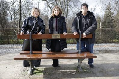 Este martes, 10 de febrero, se rendirá homenaje a otras diez personalidades, también recientemente fallecidas: Mayra Gómez Kemp, Marisa Paredes, Julia Uceda, Helga de Alvear, Francisco Rico, Mariano Ozores, La Chunga, Jaime de Armiñán, Antonio Fernández Alba y Victoria Prego.