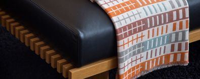 A través de piezas de cerámica, vidrio, textiles, metal y materiales orgánicos, la muestra propone un diálogo sensible entre oficios, materias y miradas contemporáneas, 'poniendo en valor la artesanía como práctica cultural, creativa y profundamente actual'.