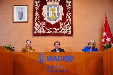 Almeida, Sanz y Estrada, en la rueda de prensa posterior a la Junta de Gobierno del pasado jueves, en la que se anunció este proyecto. Con esta nueva iniciativa urbana y cultural, se reforzará la proyección científica, educativa y turística de la capital de España.