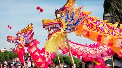Gran éxito del desfile del Año Nuevo Chino