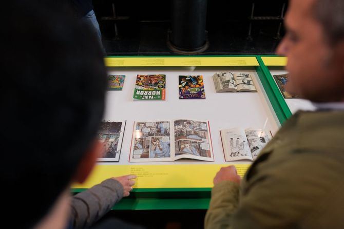 La muestra, que cumple ahora tres meses, reune publicaciones que han convertido las estaciones y los trenes en escenarios narrativos del noveno arte.