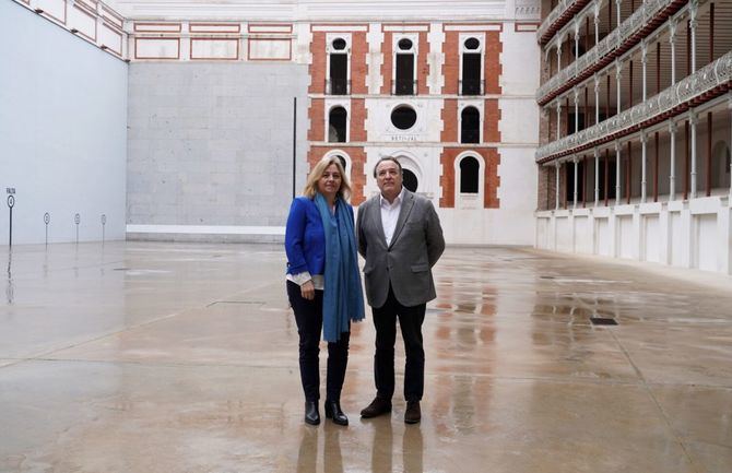 La vicealcaldesa de Madrid, Inma Sanz, ha visitado, este viérnes, el frontón Beti Jai, recuperado por el Consistorio para el disfrute de todos los madrileños tras décadas de abandono.