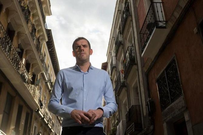 Jorge Nacarino ha sido reelegido presidente de la Federación Regional de Asociaciones Vecinales de Madrid (FRAVM) para un nuevo mandato de tres años, durante la primera reunión de la nueva Junta Directiva.