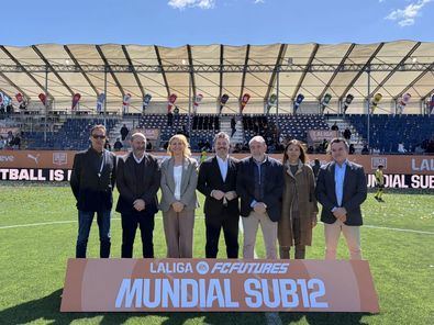 El consejero de Cultura, Turismo y Deporte de la Comunidad de Madrid, Mariano de Paco, ha asistido este domingo a la final del torno La Liga FC Futures Mundial Sub-12.