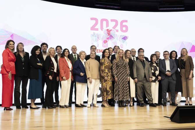 La consejera de Economía, Hacienda y Empleo, Rocío Albert, ha participado este miércoles en el acto de entrega de la VIII Edición de los Premios de la Asociación de Empresas Familiares de Madrid (Adefam), en la capital.