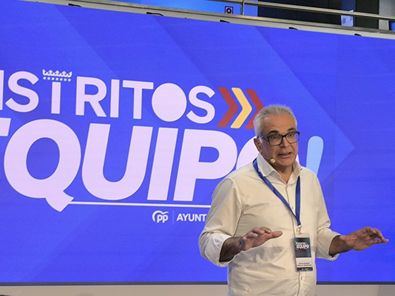 Con las elecciones municipales y autonómicas en el punto de mira, a poco más de un año, el portavoz del Grupo Municipal Popular ha agradecido el trabajo y la implicación de los vocales vecinos.