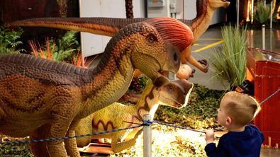 Los dinosaurios se instalan en Arroyomolinos