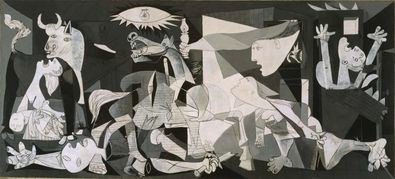 Entre sus piezas, destaca el 'Guernica', de Pablo Ruiz Picasso, que se presentó al público el 10 de septiembre de 1992 como 'eje vertebral del discurso museográfico' de la institución.