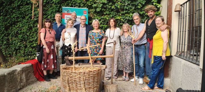 La Comunidad de Madrid llevara mas de 200 actividades gratuitas de teatro, cine, danza, exposiciones y musica a 164 municipios de la region entre el 3 de julio y el 30 de agosto con la septima edicion del Festival Escenas de Verano.