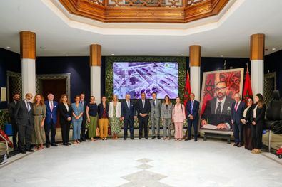 En Rabat, el grupo mantuvo reuniones institucionales con la ministra de Economía y Finanzas, Nadia Fettah Alaoui, y con el ministro de Industria y Comercio, Ryad Mezzour, acompañados por el ministro consejero, Álvaro Ortega.