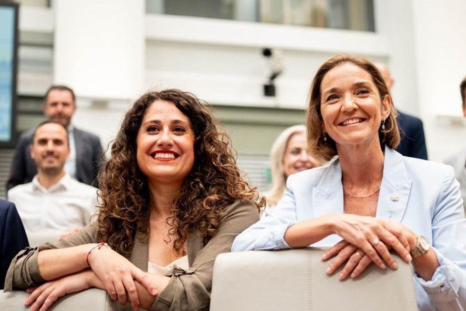 Las candidatas han celebrado este jueves un debate en el que han evitado entrar al choque directo y se han limitado a presentar sus propuestas para la ciudad y sus respectivos modelos para que el PSOE concurra a las elecciones municipales de 2027.