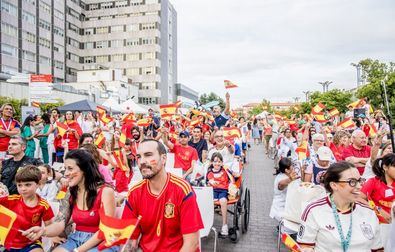 La Paz celebra 'Una Noche Mágica', con La Roja