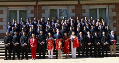 Sus Majestades los Reyes y Sus Altezas Reales la Princesa de Asturias y la Infanta Doña Sofía recibieron en audiencia a la Selección Española de Fútbol, ganadora de la Copa Mundial de la FIFA 2026.