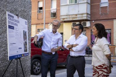 El delegado de Políticas de Vivienda y presidente de EMVS Madrid, Álvaro González, ha visitado el avance de estos trabajos.
