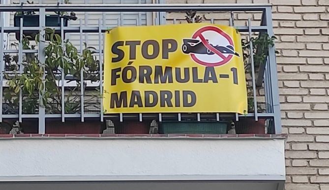 Se han convocado dos manifestaciones para este sábado y para el domingo, cuando tendrá lugar la carrera, con las que se pretende visibilizar el rechazo que provoca en el vecindario este evento, 'en el que se han invertido más de 300 millones de euros y provocará niveles de ruido en miles de hogares por encima de los límites legales'.