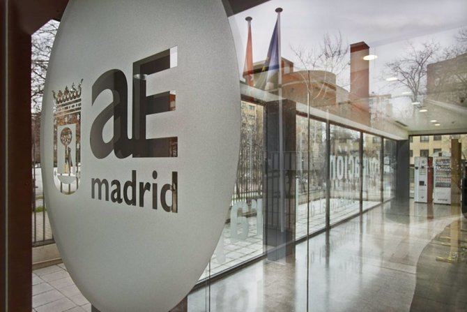 Con esta iniciativa, a través del Área de Economía, Innovación y Hacienda, el Ayuntamiento de Madrid reafirma su compromiso de impulsar el empleo brindando nuevas oportunidades a quienes más lo necesitan, a la vez que incentiva el emprendimiento y el crecimiento empresarial en la ciudad.