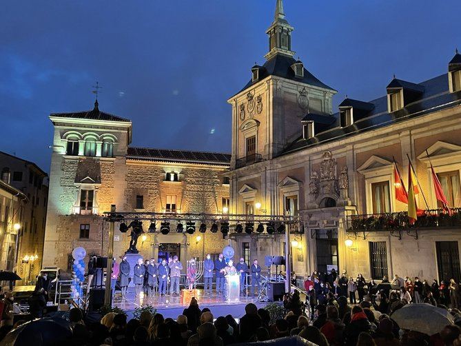 El alcalde de Madrid, José Luis Martínez-Almeida, ha participado hoy en la Janucá 2021, la festividad judía también conocida como Fiesta de las Luces, organizada por la Comunidad Judía de Madrid y el Centro Sefarad-Israel.