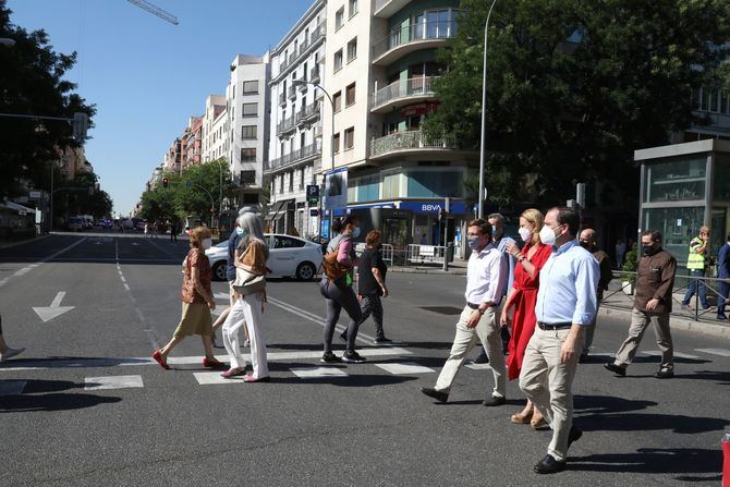 El área intermodal de Felipe II contará con una nueva disposición de las paradas de autobuses urbanos, nueva ordenación de las casetas del mercadillo artesanal permanente y mejorará la circulación peatonal.