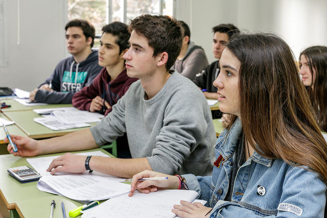 La incorporación de los International A Levels del sistema educativo británico ofrece mayor flexibilidad y autonomía a los alumnos de Secundaria para elegir el camino que mejor se adapte a sus necesidades e inquietudes.