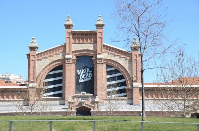 Hispanidad 2023, la iniciativa encabezada por la Comunidad de Madrid, que cuenta con la colaboración del Ayuntamiento de la ciudad a través del área de Cultura, Turismo y Deporte, toma Matadero como principal escenario del evento.