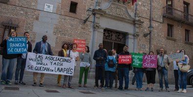 Piden que Valiente Bangla y AISE sigan en Lavapiés