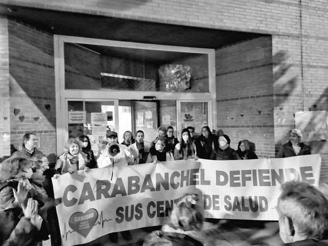 Según se denuncia desde la asociación vecinal, el centro de salud Guayaba está atendiendo, desde hace semanas, a los pacientes de los centros de Carabanchel Alto y Abrantes por falta de facultativos en la especialidad de Pediatría.