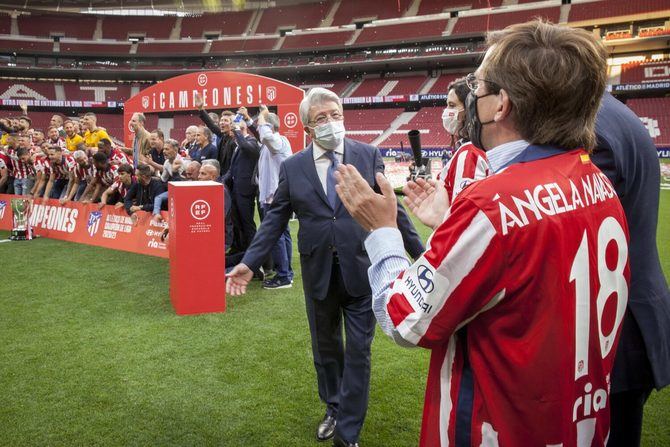 El alcalde de Madrid, José Luis Martínez-Almeida, ha felicitado al Club Atlético de Madrid por su victoria en LaLiga Santander 2020-21 junto a la presidenta de la Comunidad, Isabel Díaz Ayuso, y el ministro de Cultura y Deporte, José Manuel Rodríguez Uribes, en el Estadio Wanda Metropolitano.